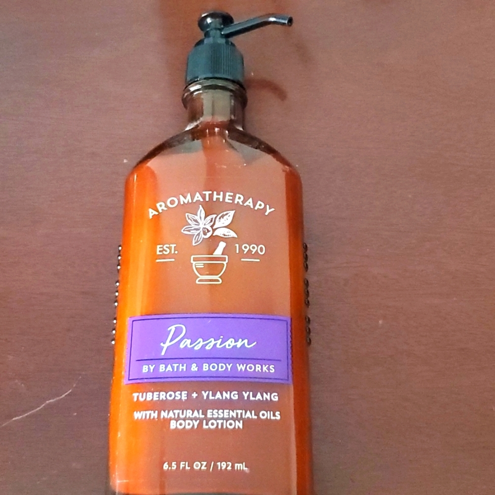 Bath and body works aromatherapy lotion